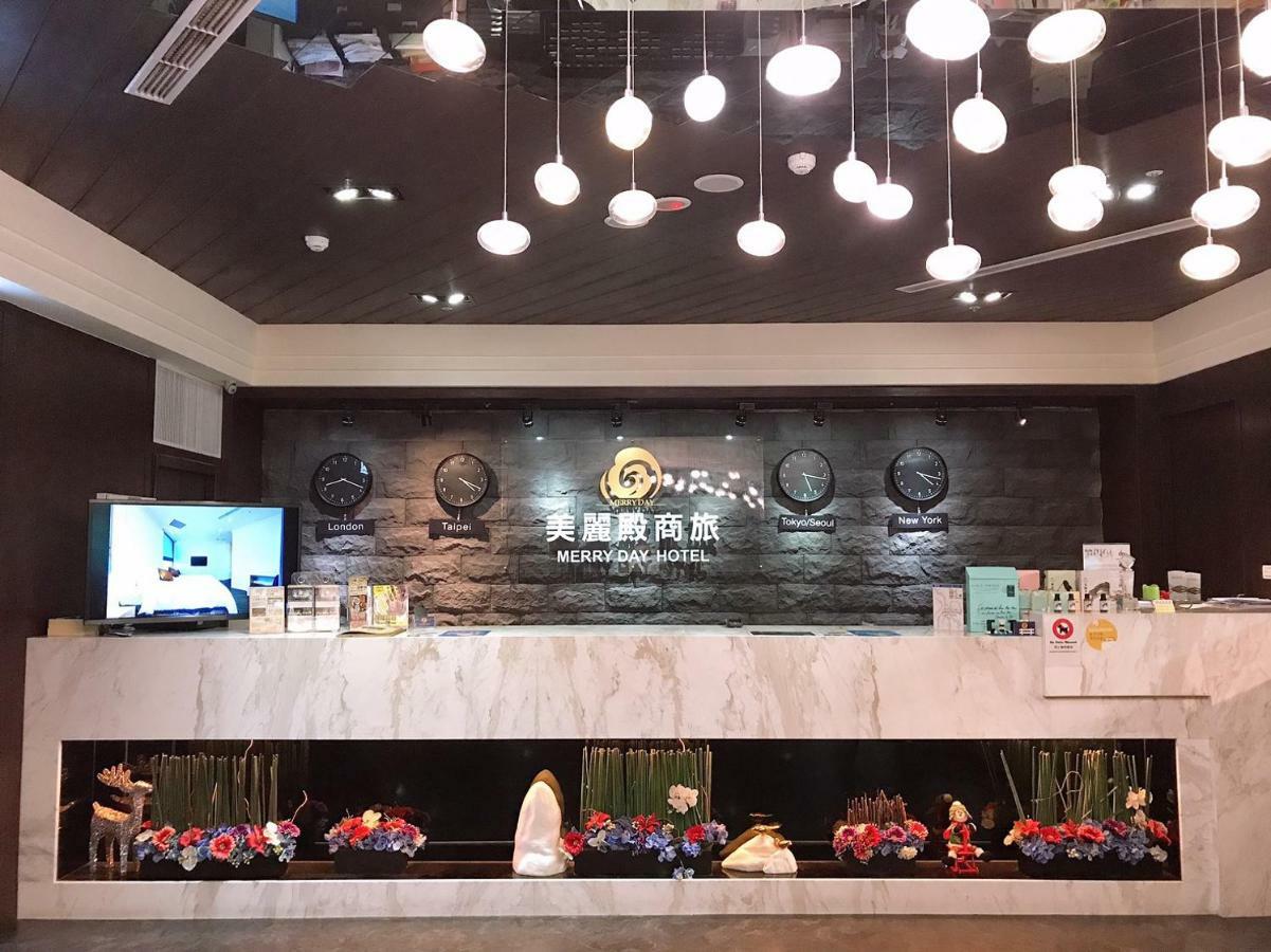 Merryday Hotel Banqiao Taipei Exterior photo